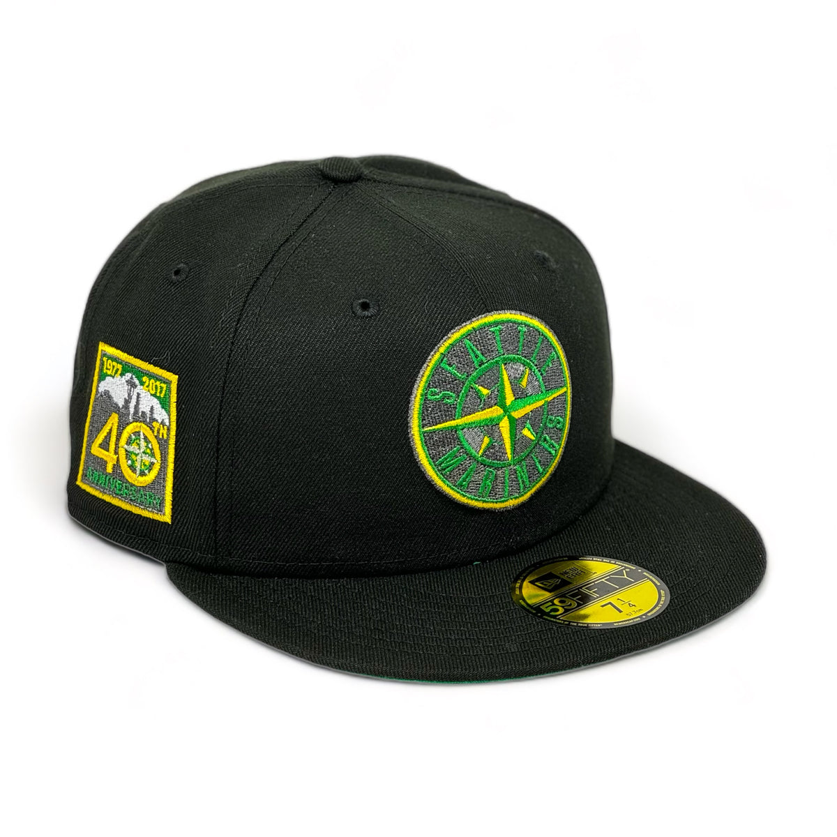 4UCAPS offers EXCLUSIVE SEATTLE MARINERS SPONGEBOB 20TH ANNIVERSARY FITTED HAT 7 5/8