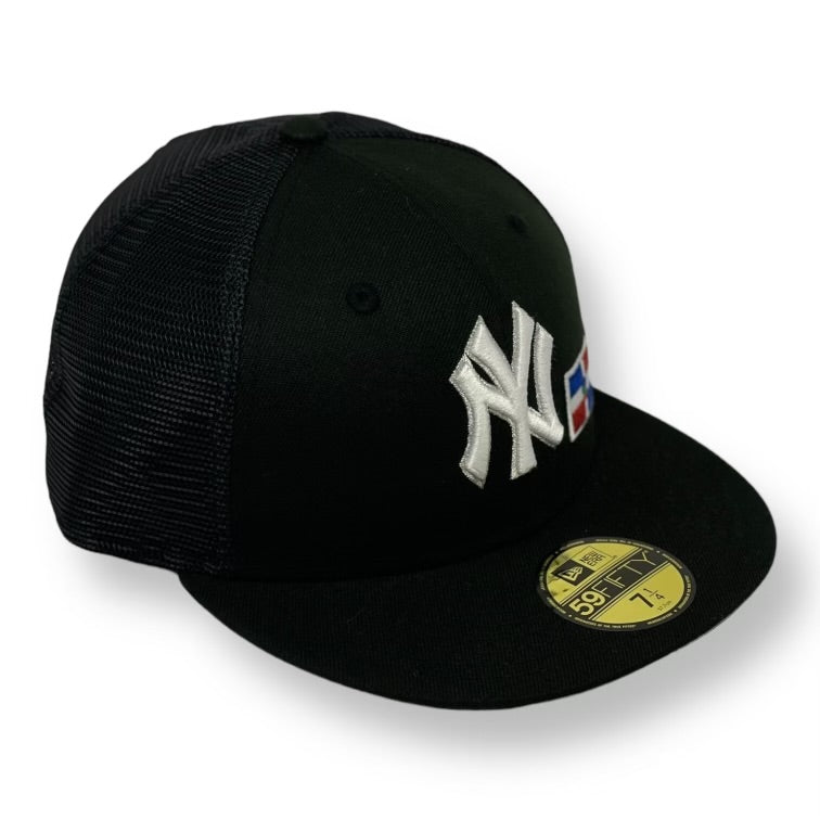 NEW YORK YANKEES (BLACK (TRUCKER) (YANKEES X DR) NEW ERA 59FIFTY FITTED