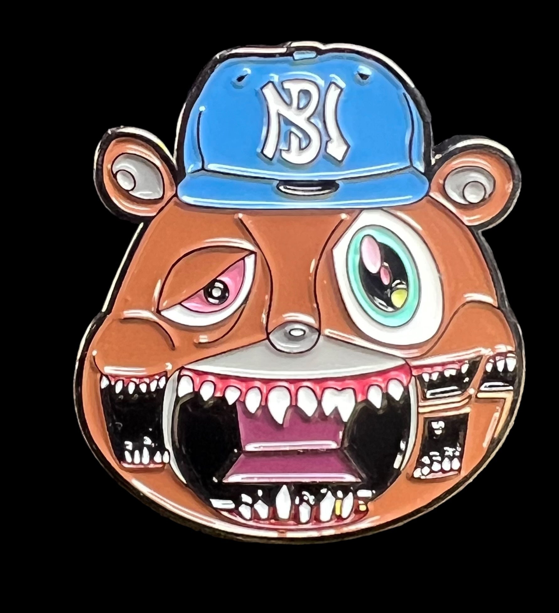 UPTOWN BEAR PIN